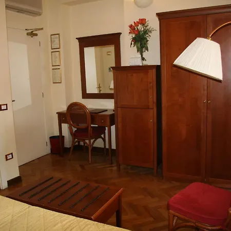 Alessandro Della Spina 3* Pisa